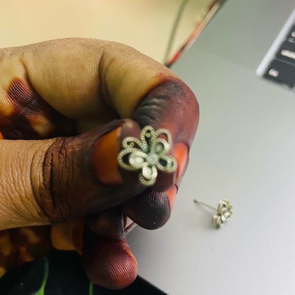 💎💎💎 Bundle of 2 small oxidised studs - Picture 2 of 7